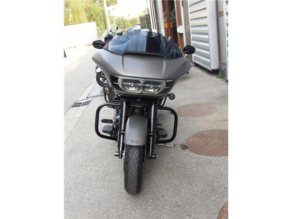 2018 HARLEY-DAVIDSON ROAD GLIDE