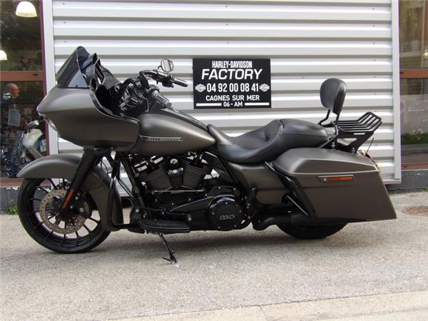 2018 HARLEY-DAVIDSON ROAD GLIDE