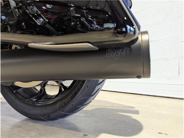 2022 HARLEY-DAVIDSON ROAD KING