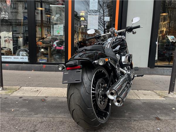 2025 HARLEY-DAVIDSON BREAKOUT