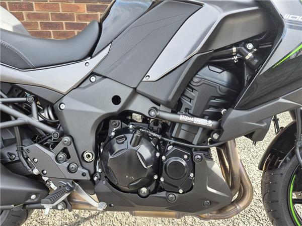 2025 Kawasaki Versys 1100