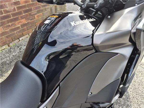 2025 Kawasaki Versys 1100