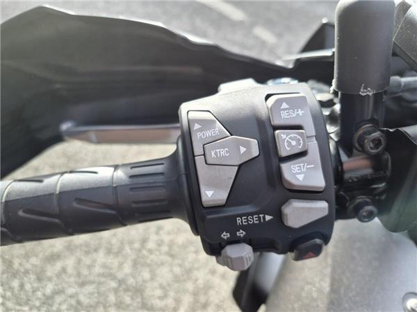 2025 Kawasaki Versys 1100