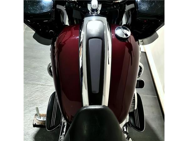 HARLEY-DAVIDSON ROAD GLIDE