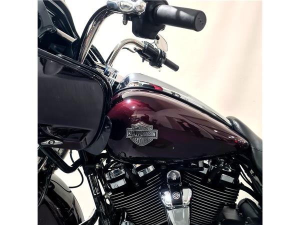 HARLEY-DAVIDSON ROAD GLIDE