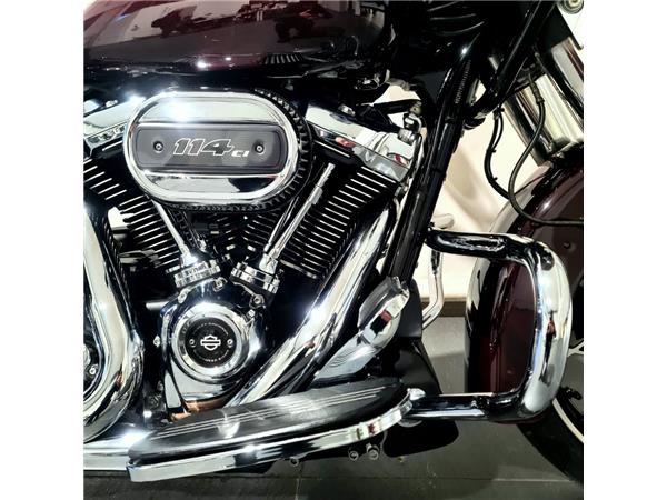 HARLEY-DAVIDSON ROAD GLIDE