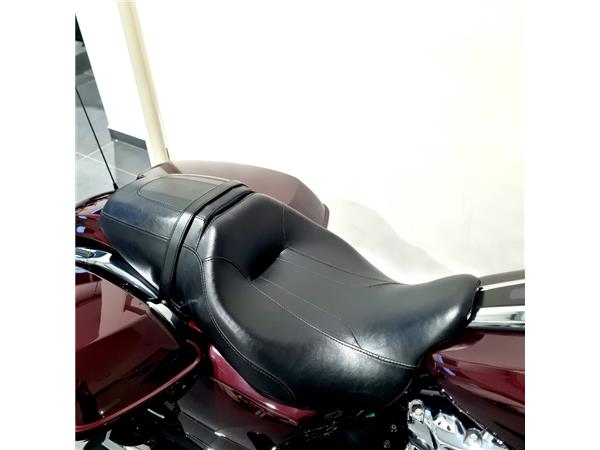 HARLEY-DAVIDSON ROAD GLIDE