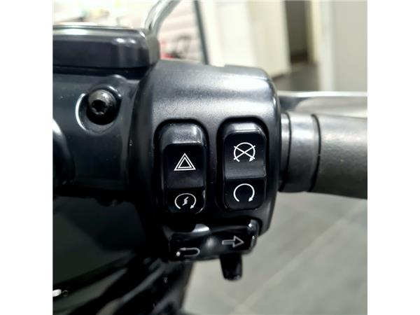 HARLEY-DAVIDSON ROAD GLIDE