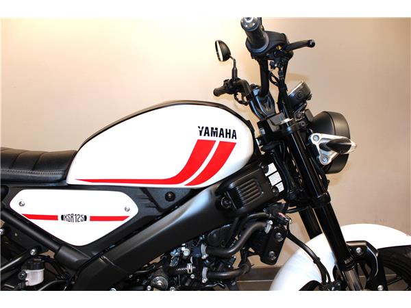 YAMAHA XSR125