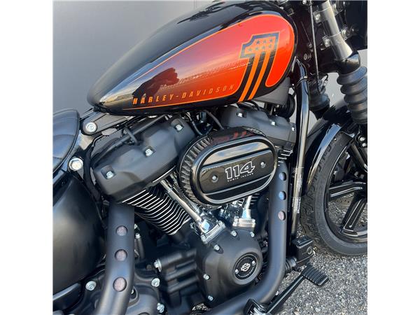 2022 Street Bob 114