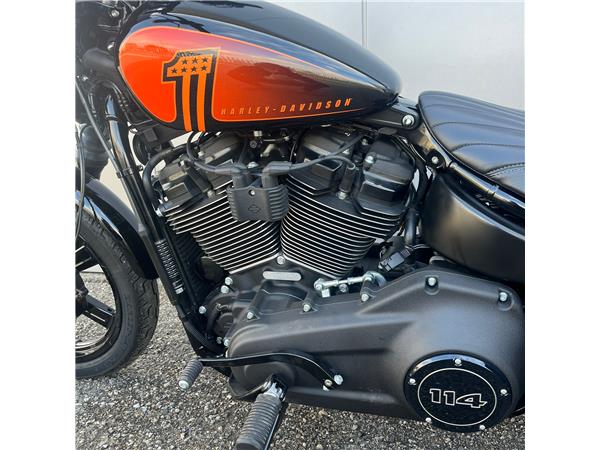 2022 Street Bob 114
