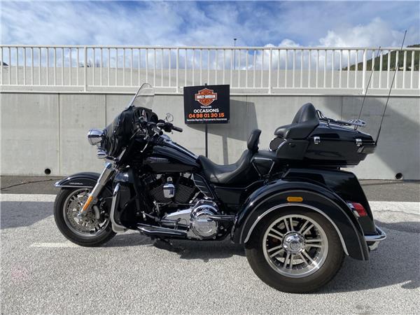 2015 HARLEY-DAVIDSON TRI GLIDE