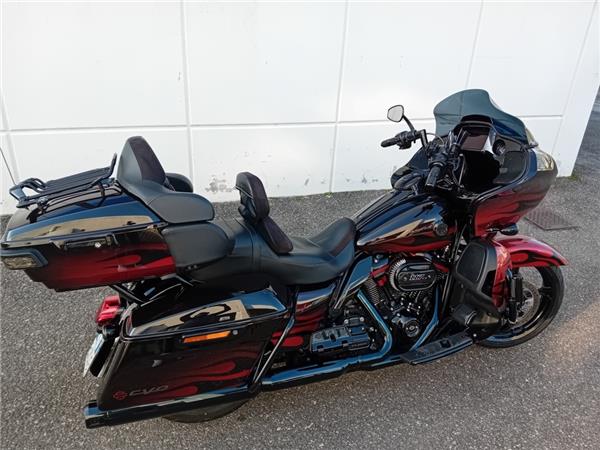 Harley-Davidson CVO - Custom Vehicle Operations Road Glide Limited
