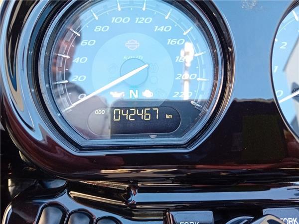 Harley-Davidson CVO - Custom Vehicle Operations Road Glide Limited