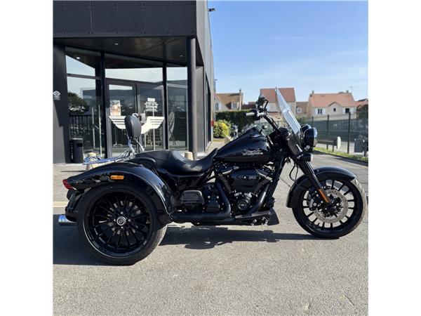 2024 HARLEY-DAVIDSON FREEWHEELER