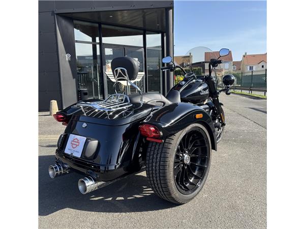 2024 HARLEY-DAVIDSON FREEWHEELER