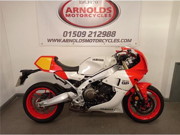 2024 Yamaha 2024 YAMAHA XSR900 GP - BEST COLOUR -
LOWER FAIRING RED