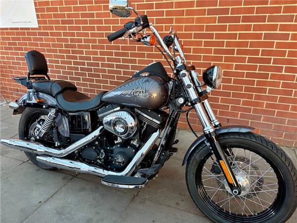 2014 HARLEY-DAVIDSON DYNA FXDB STREET BOB