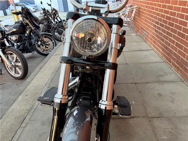 2014 HARLEY-DAVIDSON DYNA FXDB STREET BOB