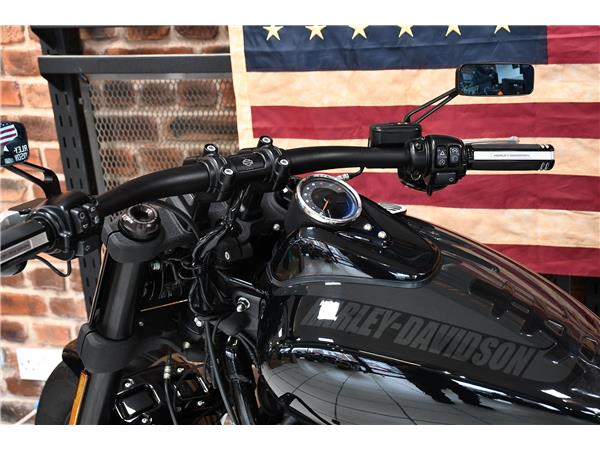 2019 HARLEY-DAVIDSON SOFTAIL FXFB FAT BOB