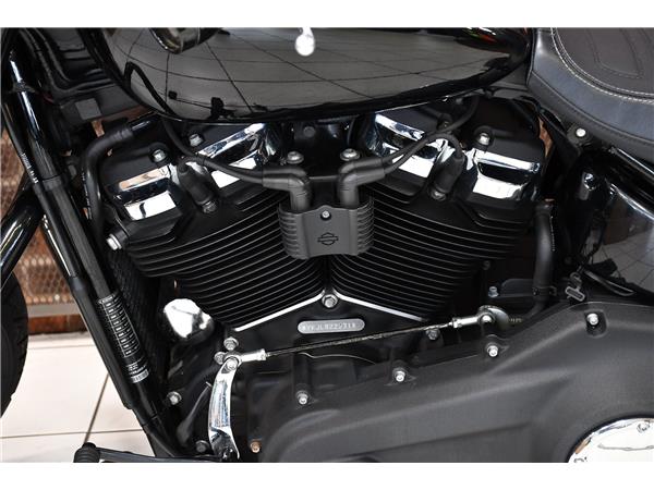 2019 HARLEY-DAVIDSON SOFTAIL FXFB FAT BOB