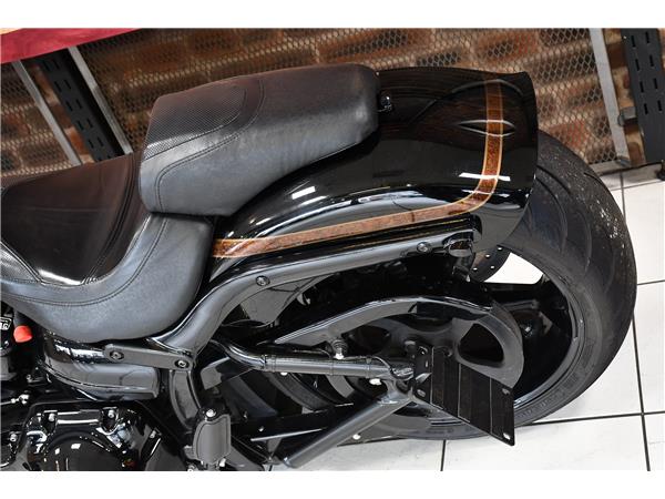 2016 HARLEY-DAVIDSON CVO FXSBE BREAKOUT