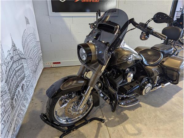 2015 HARLEY-DAVIDSON ROAD KING