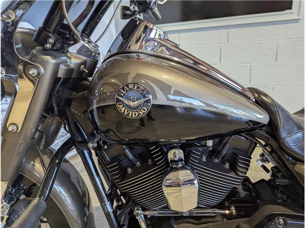 2015 HARLEY-DAVIDSON ROAD KING