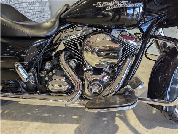 2016 HARLEY-DAVIDSON STREET GLIDE