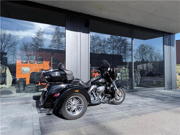 2023 harley-davidson FLHTCUTG Tri Glide Ultra 114