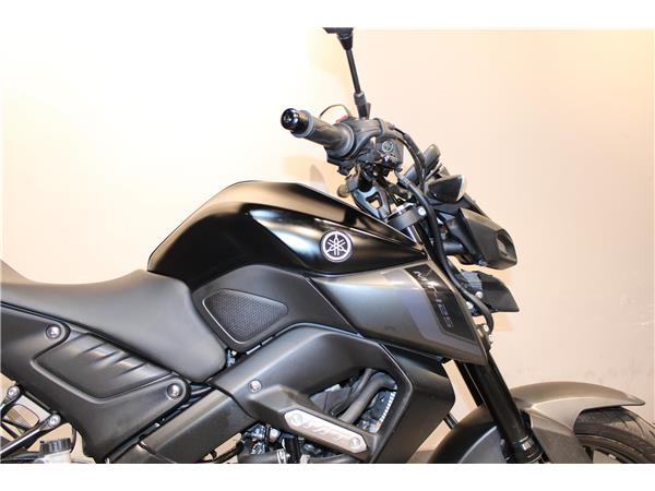 YAMAHA MT-125