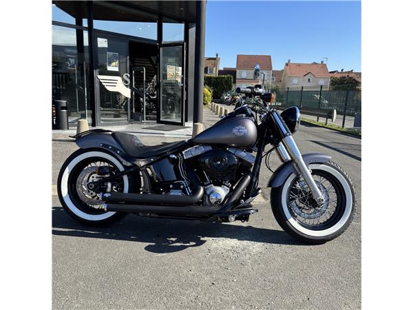 2015 HARLEY-DAVIDSON SLIM