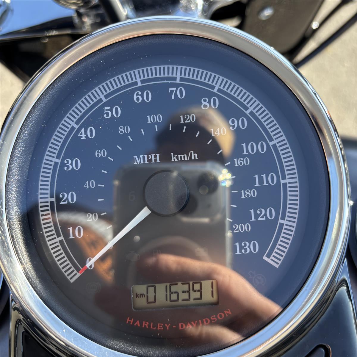2015 HARLEY-DAVIDSON SLIM