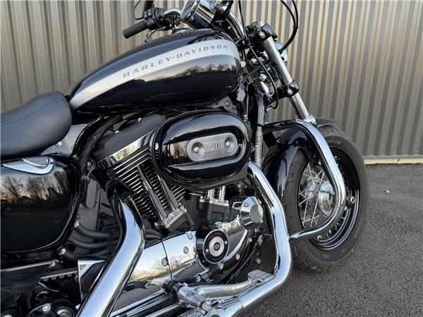 2019 HARLEY-DAVIDSON CUSTOM