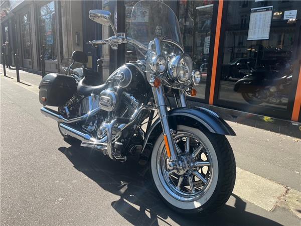 2015 HARLEY-DAVIDSON DELUXE