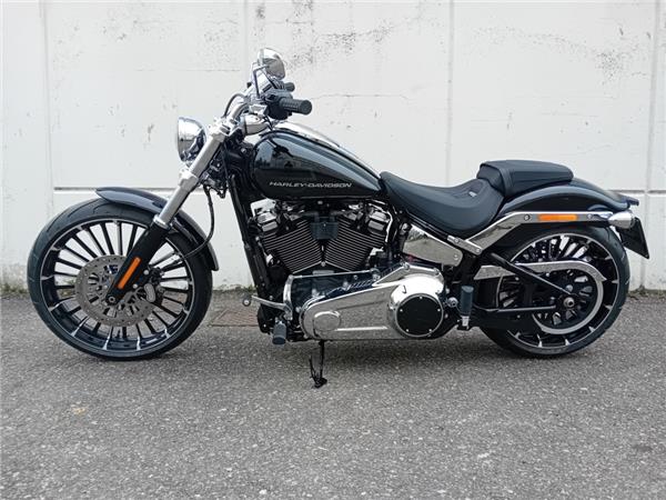 Harley-Davidson Softail-Cruiser Breakout 