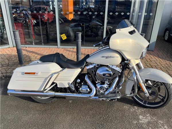 2015 HARLEY-DAVIDSON TOURING FLHX STREET GLIDE