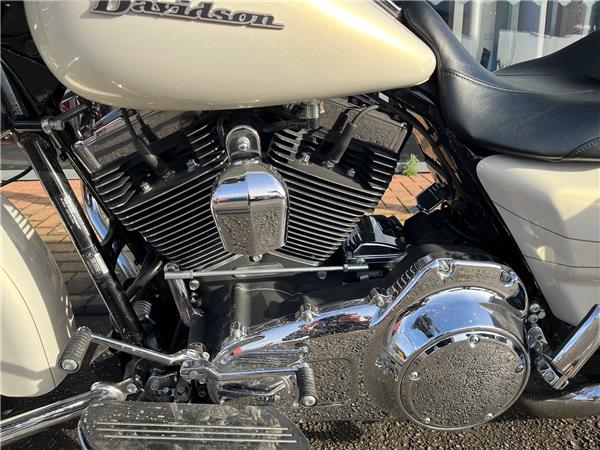 2015 HARLEY-DAVIDSON TOURING FLHX STREET GLIDE