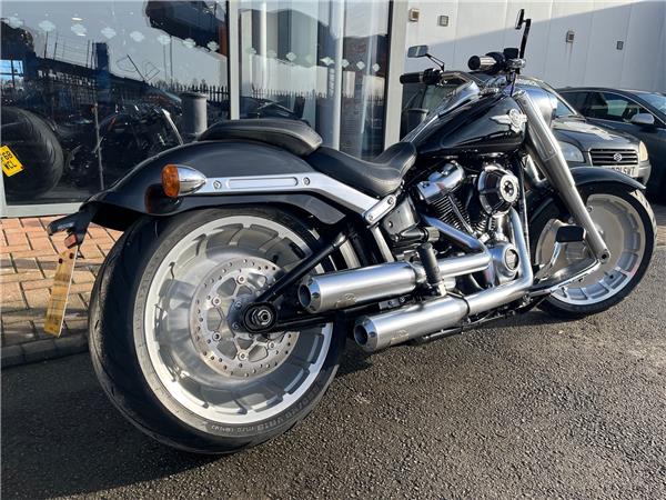 2018 HARLEY-DAVIDSON SOFTAIL FLSTF FAT BOY