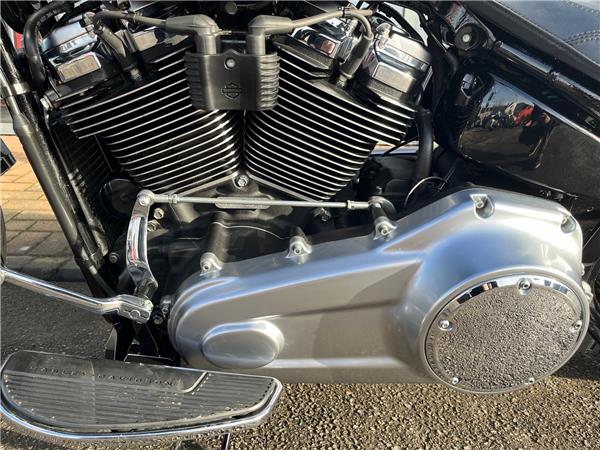 2018 HARLEY-DAVIDSON SOFTAIL FLSTF FAT BOY