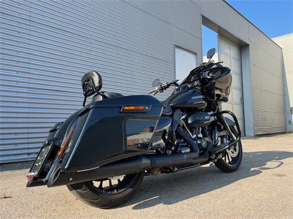 2018 Harley-Davidson Touring Road Glide Special FLTRXS