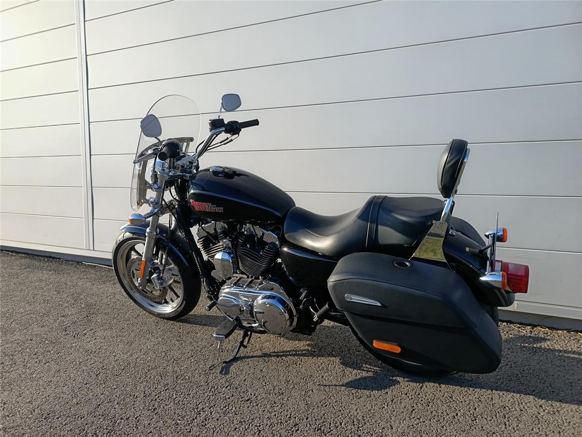 2015 HARLEY-DAVIDSON SUPERLOW