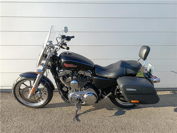 2015 HARLEY-DAVIDSON SUPERLOW