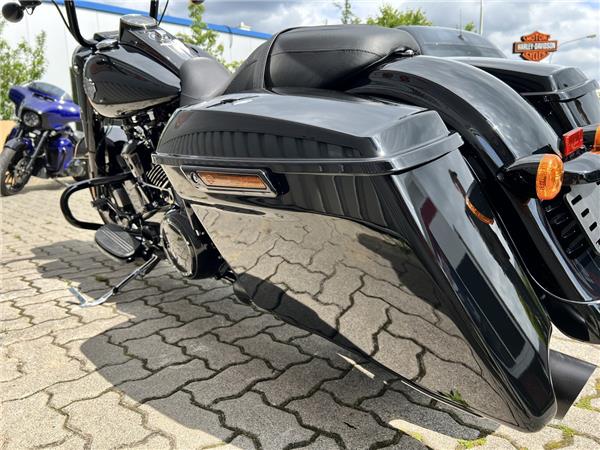 FLHRXSHD4 Road King Special 