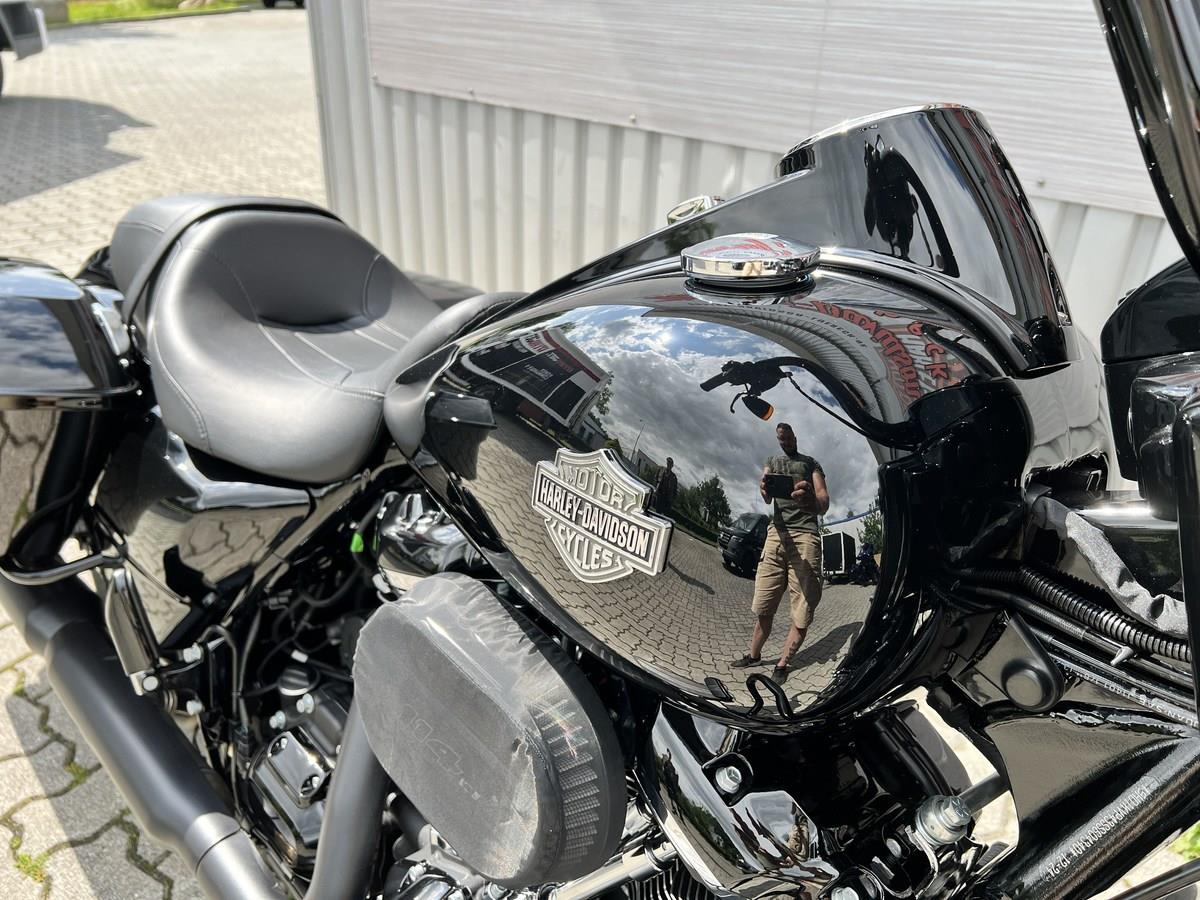 FLHRXSHD4 Road King Special 