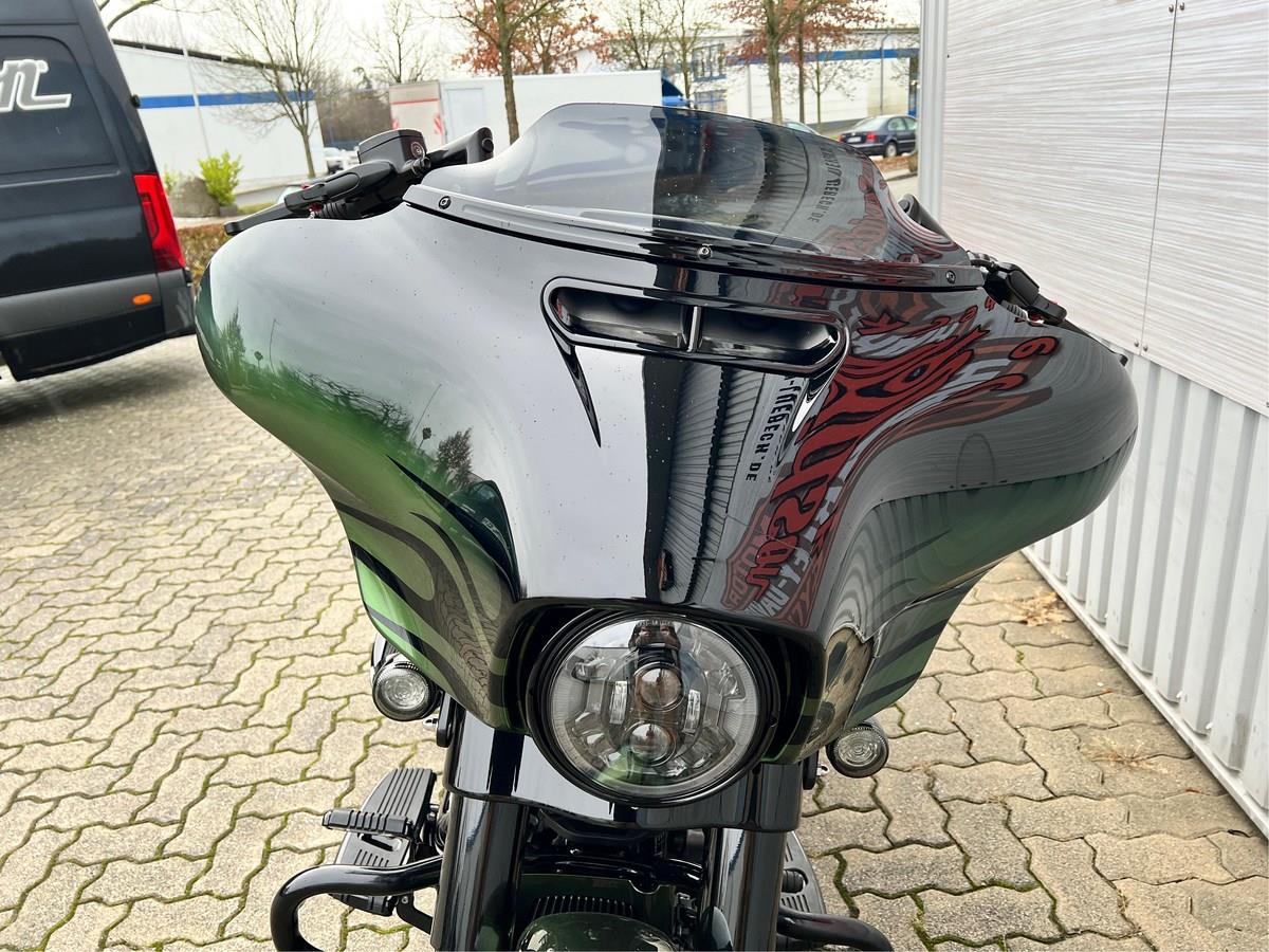 CVO Street Glide 