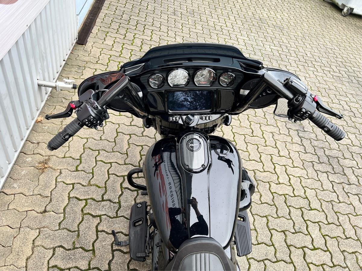 CVO Street Glide 