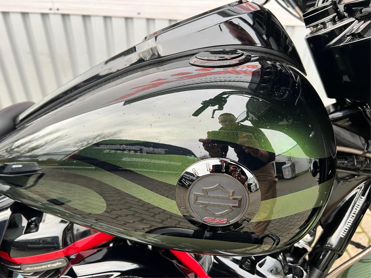 CVO Street Glide 