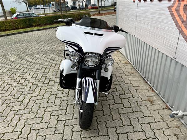 FLHXSE CVO Street Glide 