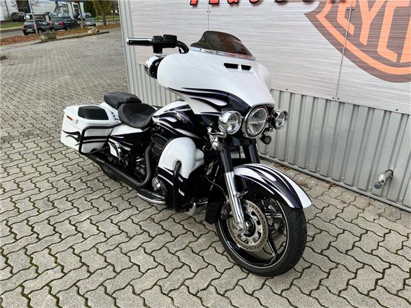 FLHXSE CVO Street Glide 
